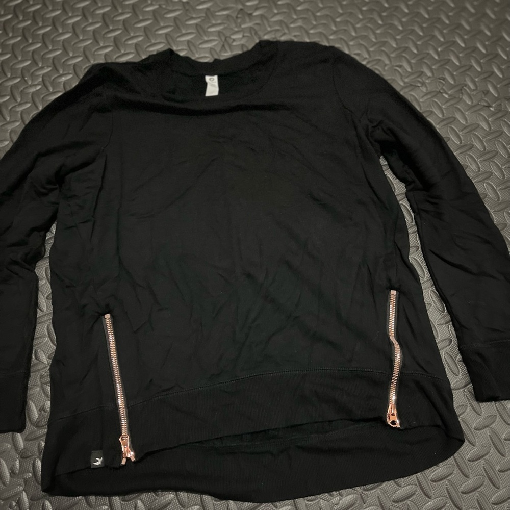 Workout sweatshirt